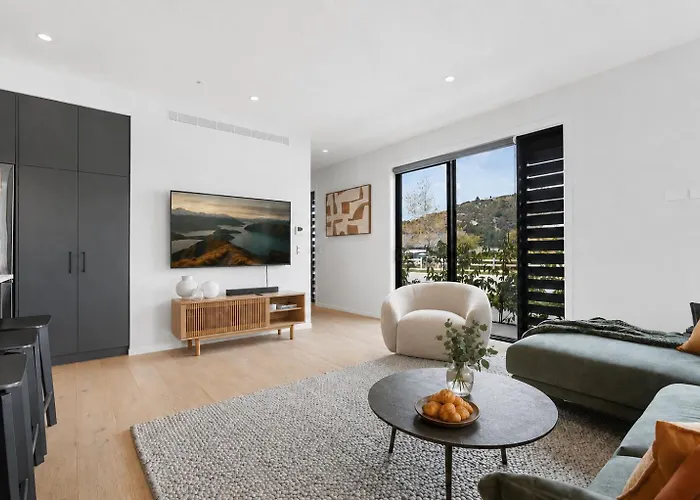 Vakantiehuis Modern - Outdoor Fireplace . Mountain Views Wanaka